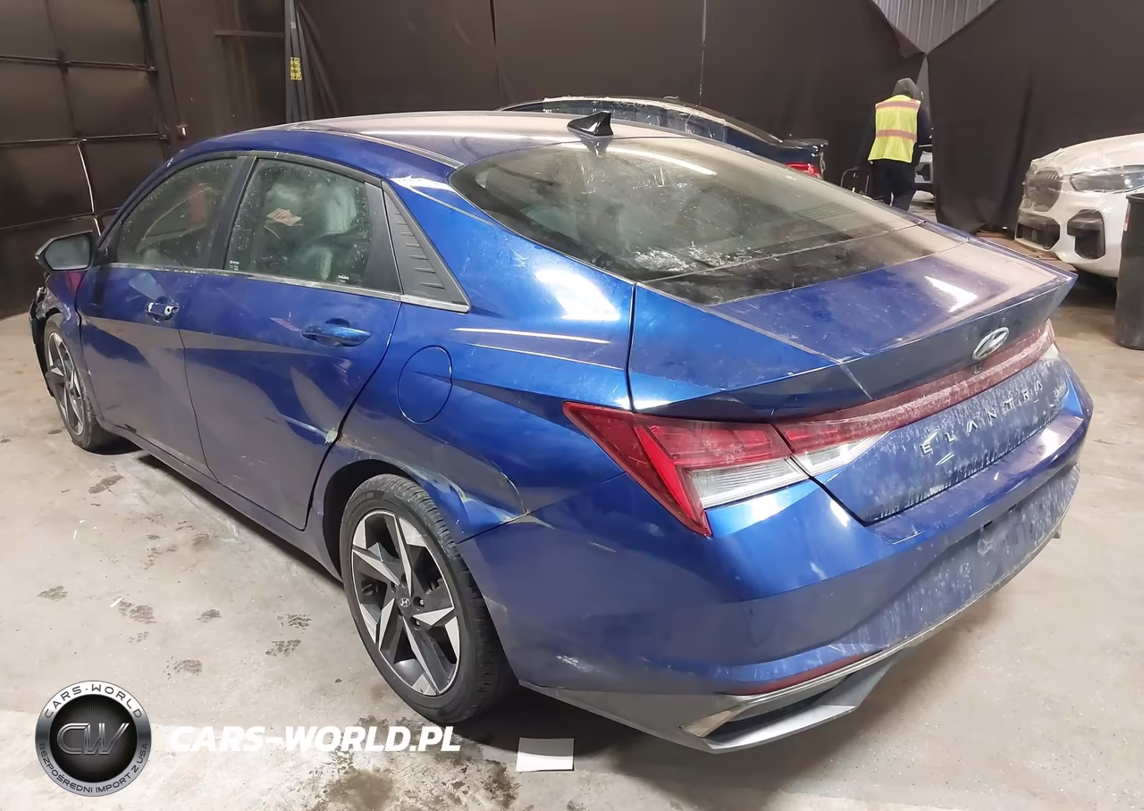 2022 Hyundai Elantra Limited VIN:5NPLP4AG9NH075933 - 3