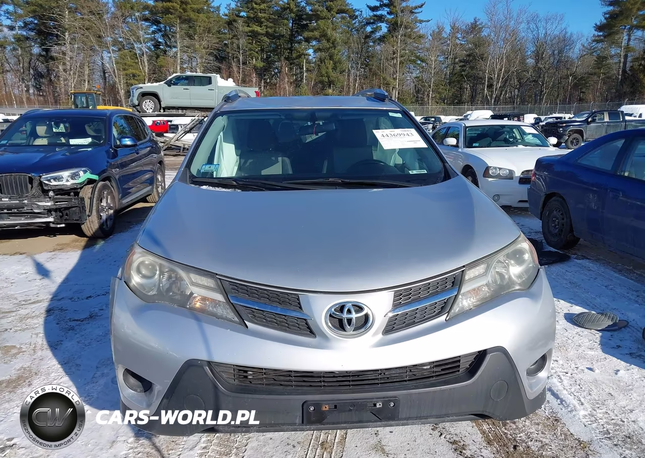 2015 Toyota Rav4 Le VIN:2T3BFREV0FW384222 - 12