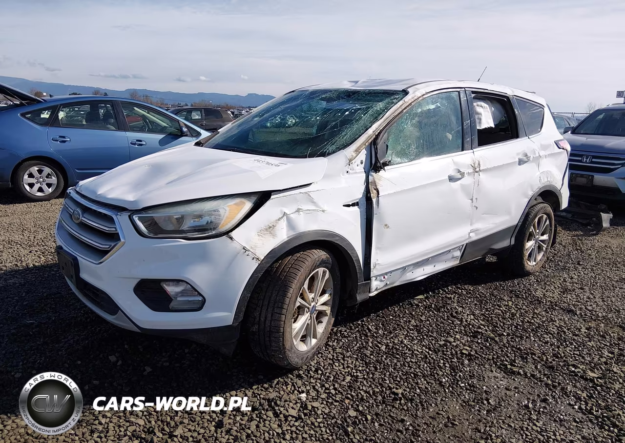 2017 Ford Escape Se VIN:1FMCU9GD2HUC81040 - 2