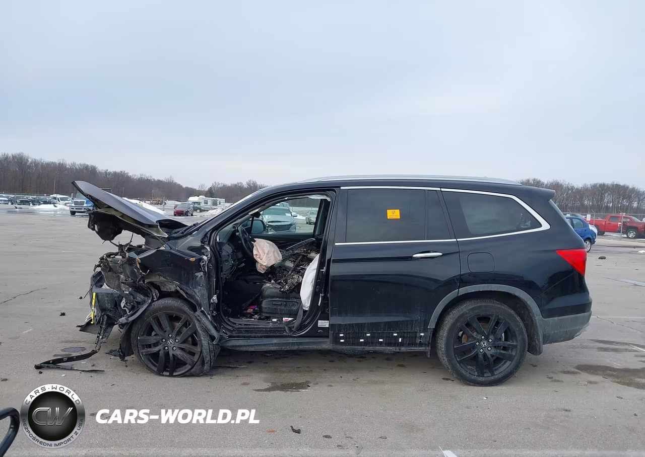 2017 Honda Pilot Touring VIN:5FNYF6H91HB010279 - 14