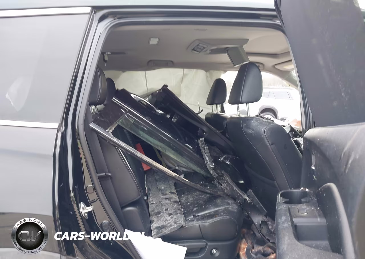 2017 Honda Pilot Touring VIN:5FNYF6H91HB010279 - 8