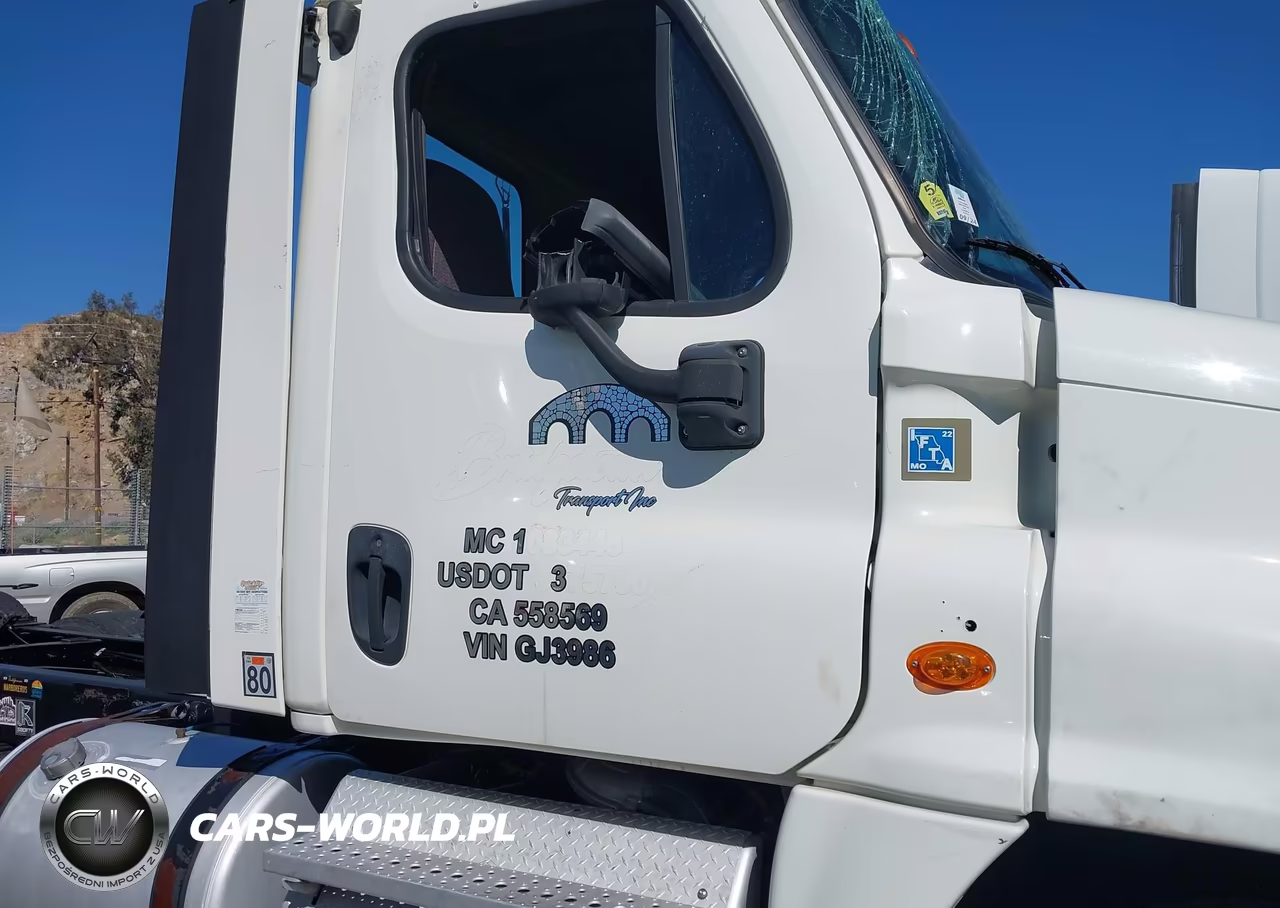 2015 Freightliner Cascadia 125 VIN:3AKJGEDV3FDGJ3986 - 17