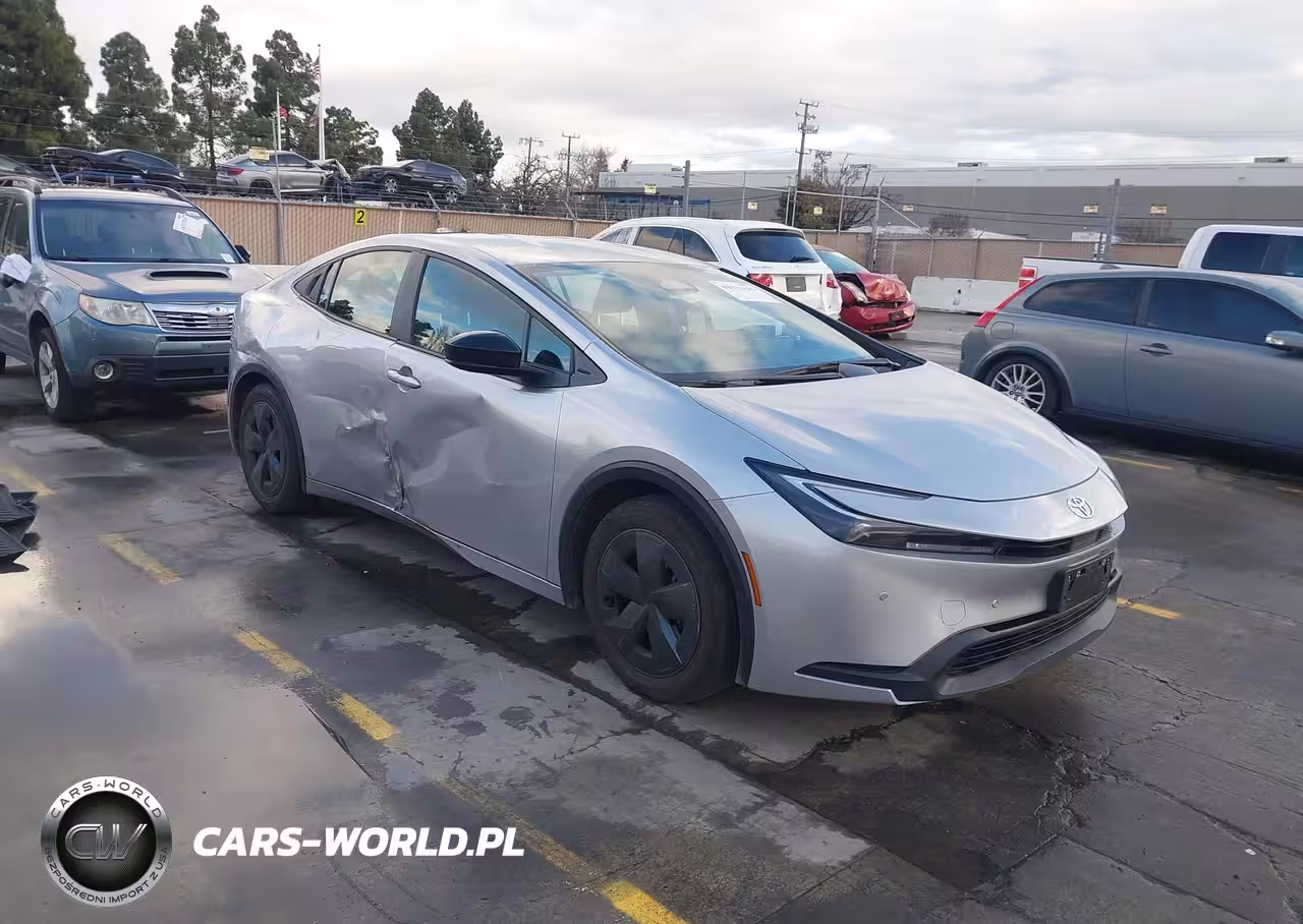 2025 Toyota Prius Le