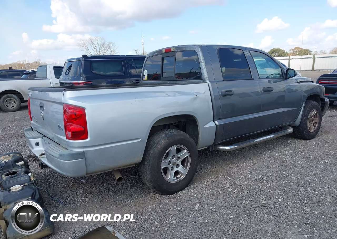 2007 Dodge Dakota Slt VIN:1D7HE48P67S151183 - 4