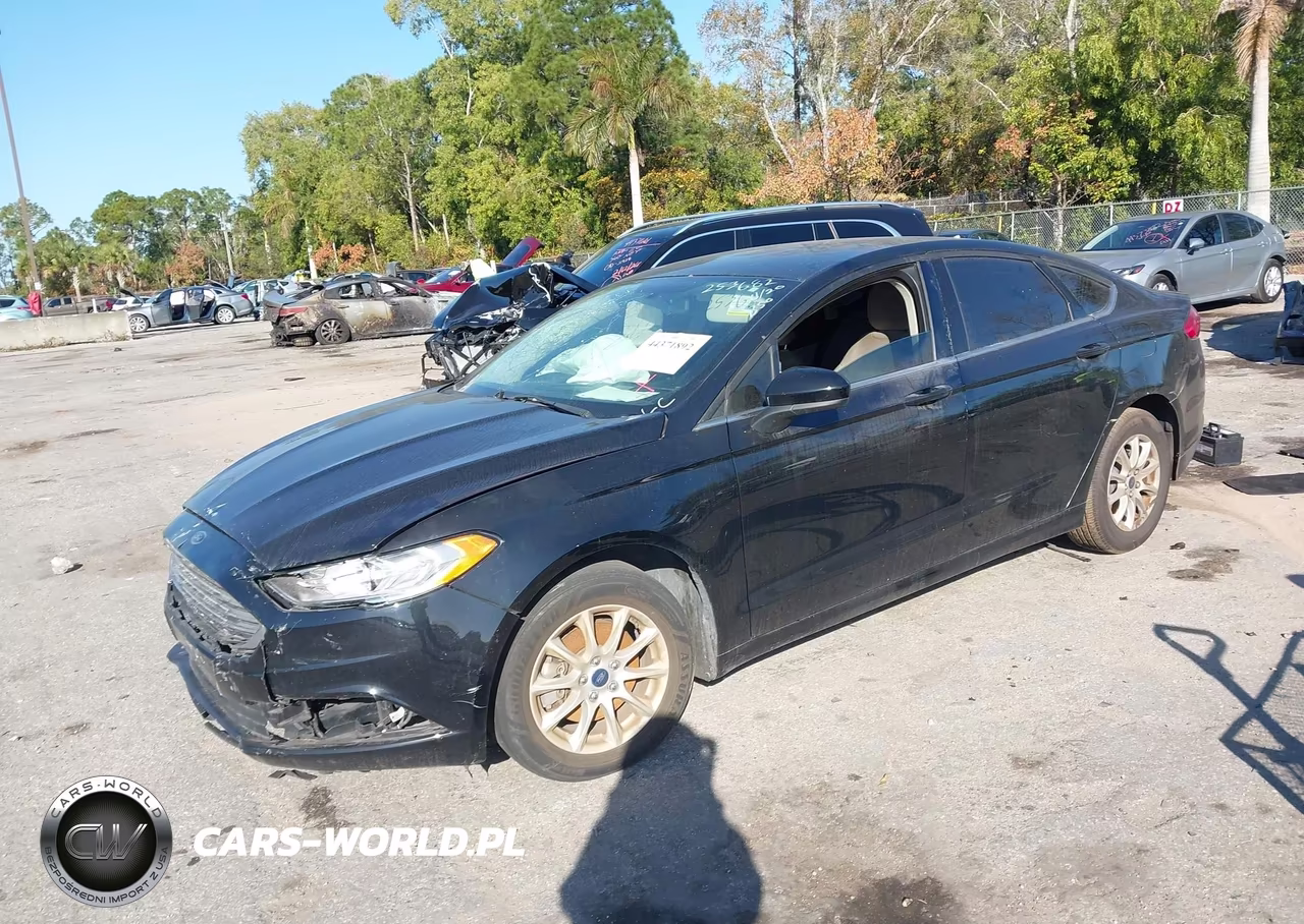 2018 Ford Fusion S VIN:3FA6P0G7XJR253682 - 2