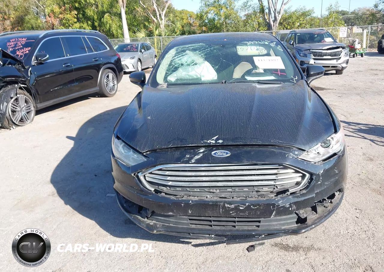 2018 Ford Fusion S VIN:3FA6P0G7XJR253682 - 6