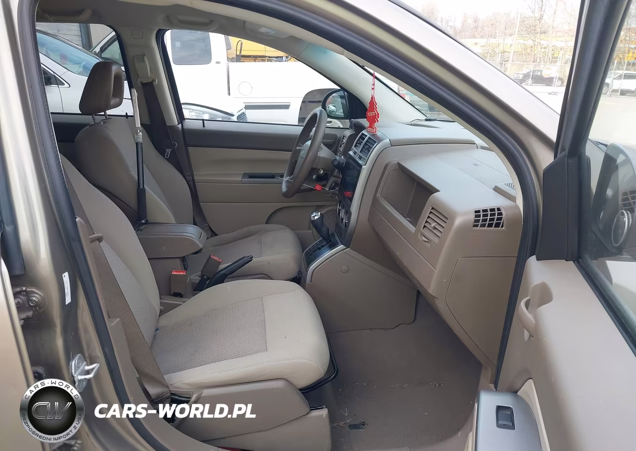 2007 Jeep Compass Sport VIN:1J8FT47W07D180756 - 5