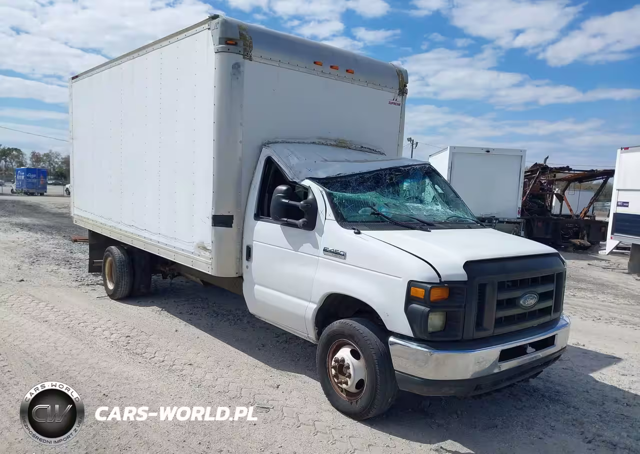 2016 Ford E-450 Cutaway