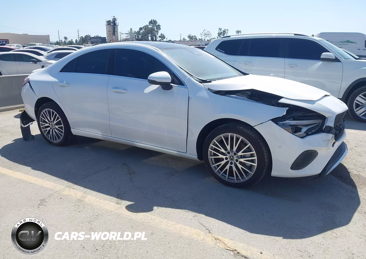 2025 Mercedes-Benz Cla 250 Coupe – zdjęcie 1 z 19
