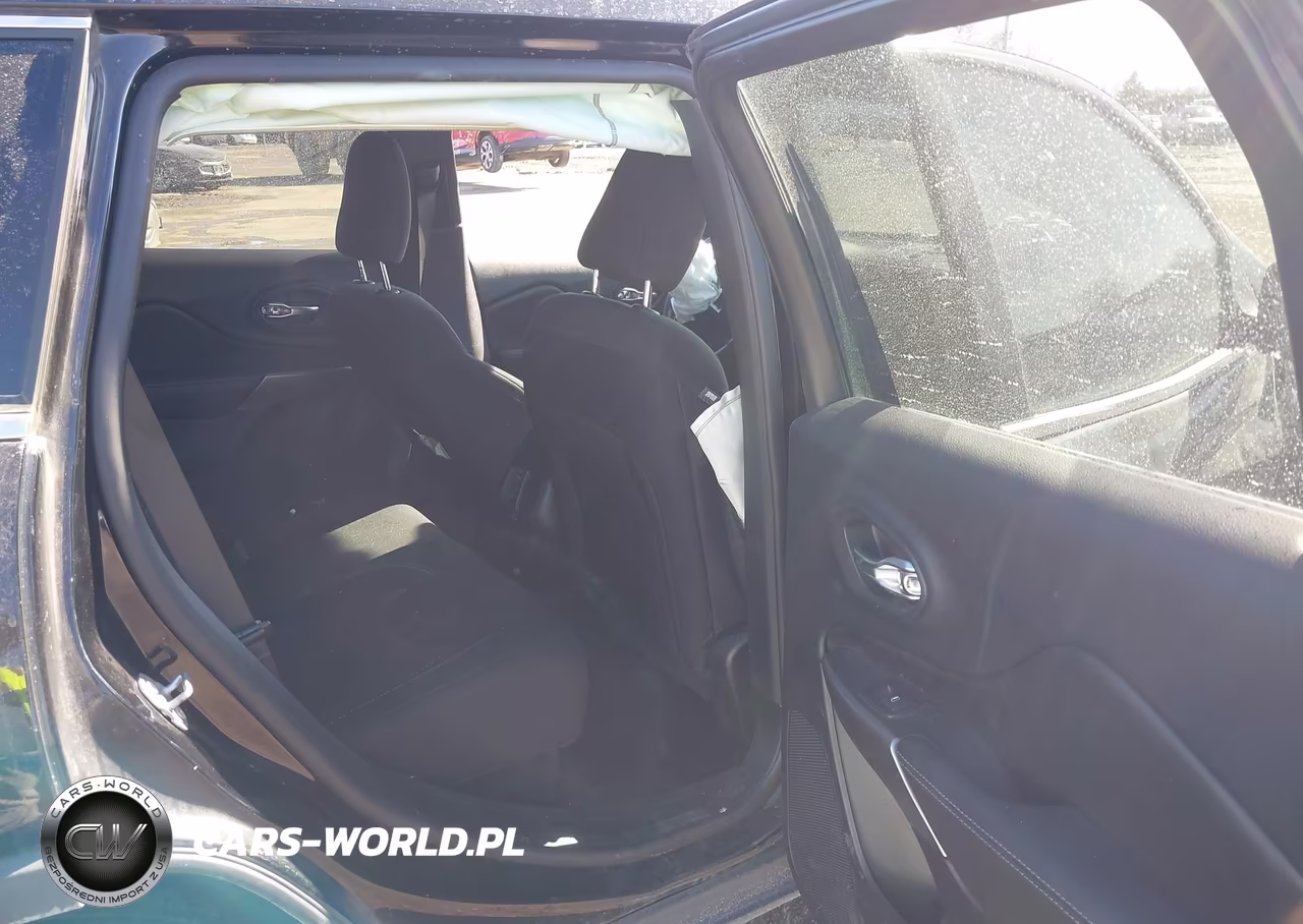 2019 Jeep Cherokee Latitude Fwd VIN:1C4PJLCB4KD221512 - 8