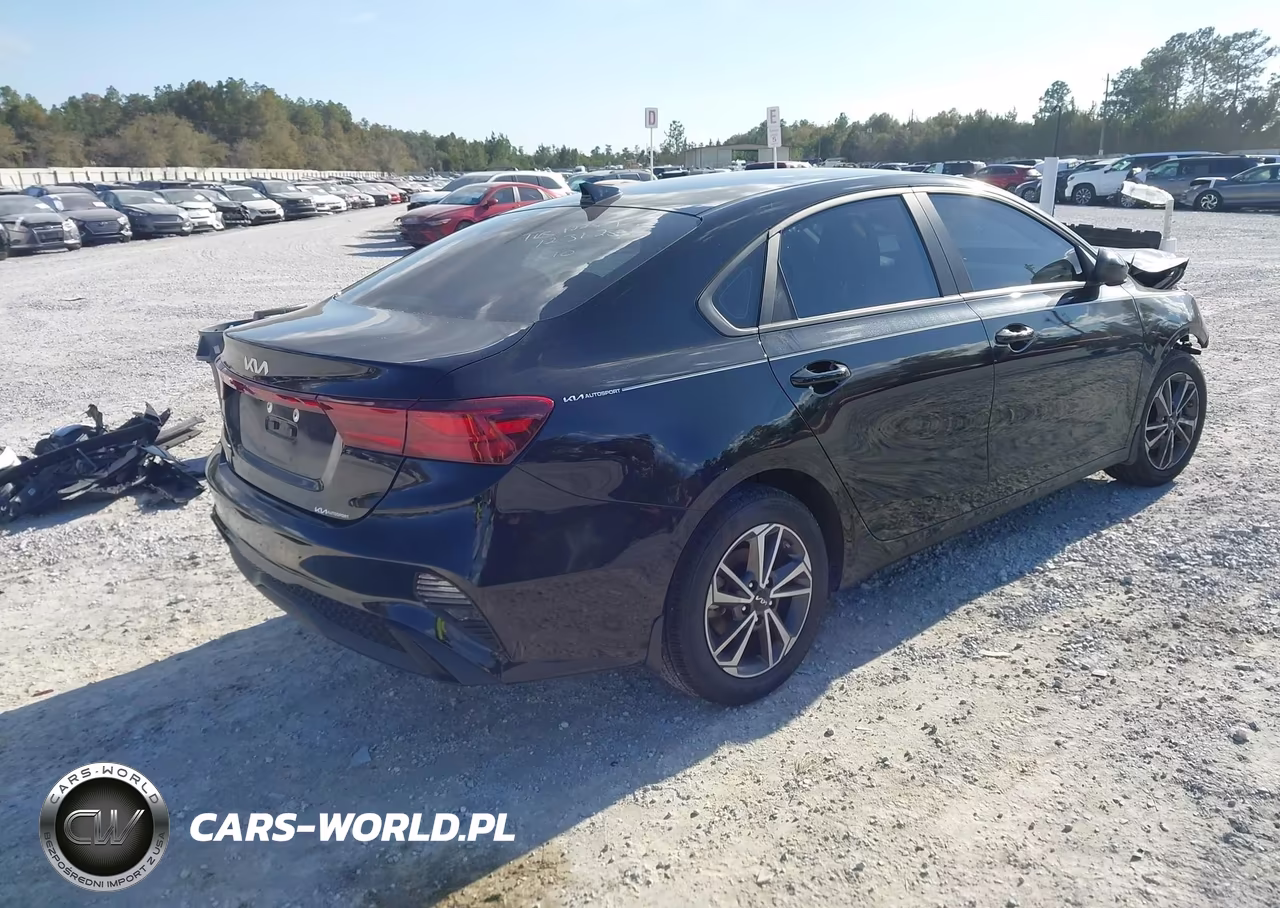 2024 Kia Forte Lxs VIN:3KPF24AD7RE799275 - 4
