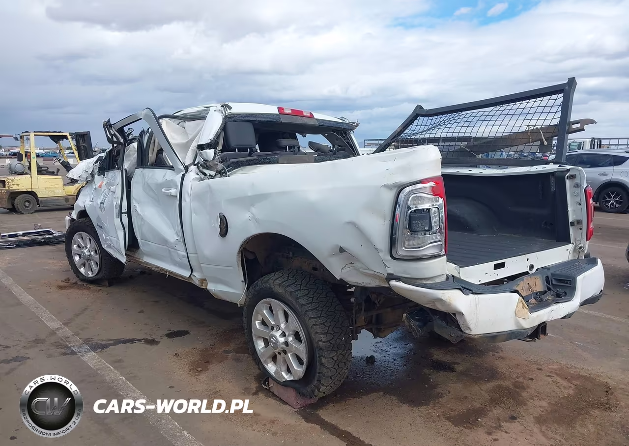 2023 Ram 2500 Laramie 4X4 6'4 Box VIN:3C6UR5FL4PG533939 - 3