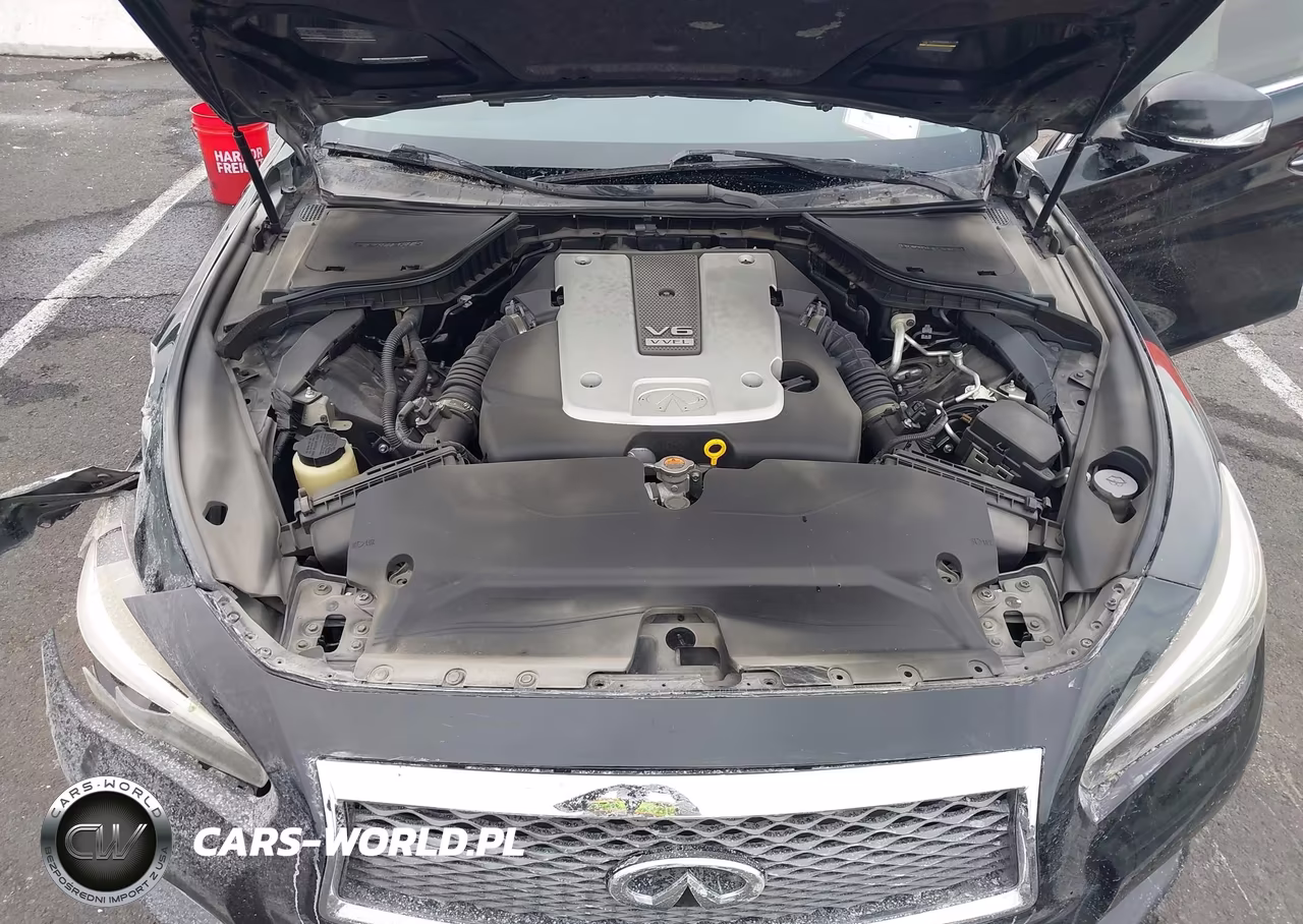2015 Infiniti Q50 Premium VIN:JN1BV7APXFM357608 - 10