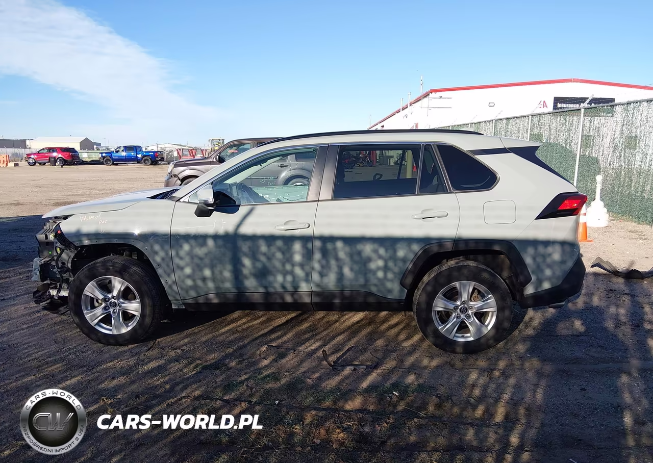 2020 Toyota Rav4 Xle VIN:2T3P1RFV7LC130829 - 18