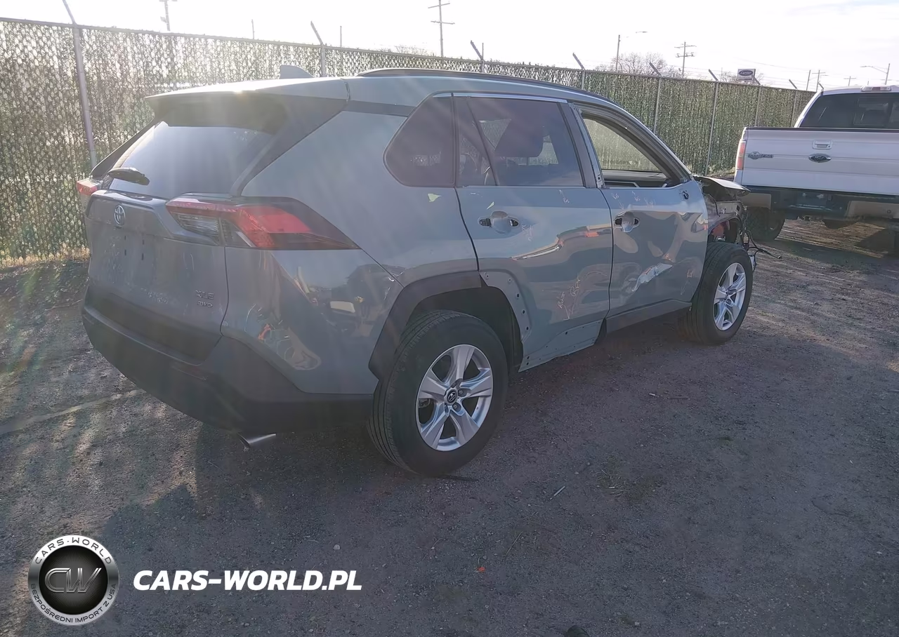 2020 Toyota Rav4 Xle VIN:2T3P1RFV7LC130829 - 4