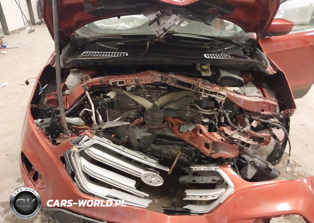 2019 Ford Escape Se VIN:1FMCU9GD8KUA53227 - 10