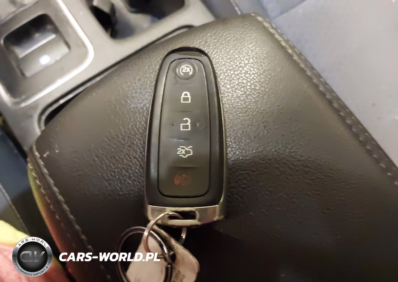 2019 Ford Escape Se VIN:1FMCU9GD8KUA53227 - 11
