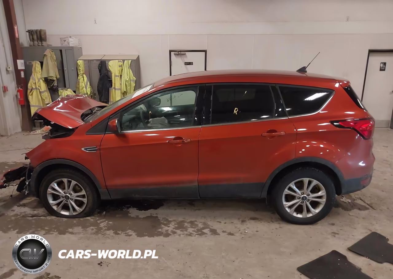 2019 Ford Escape Se VIN:1FMCU9GD8KUA53227 - 14