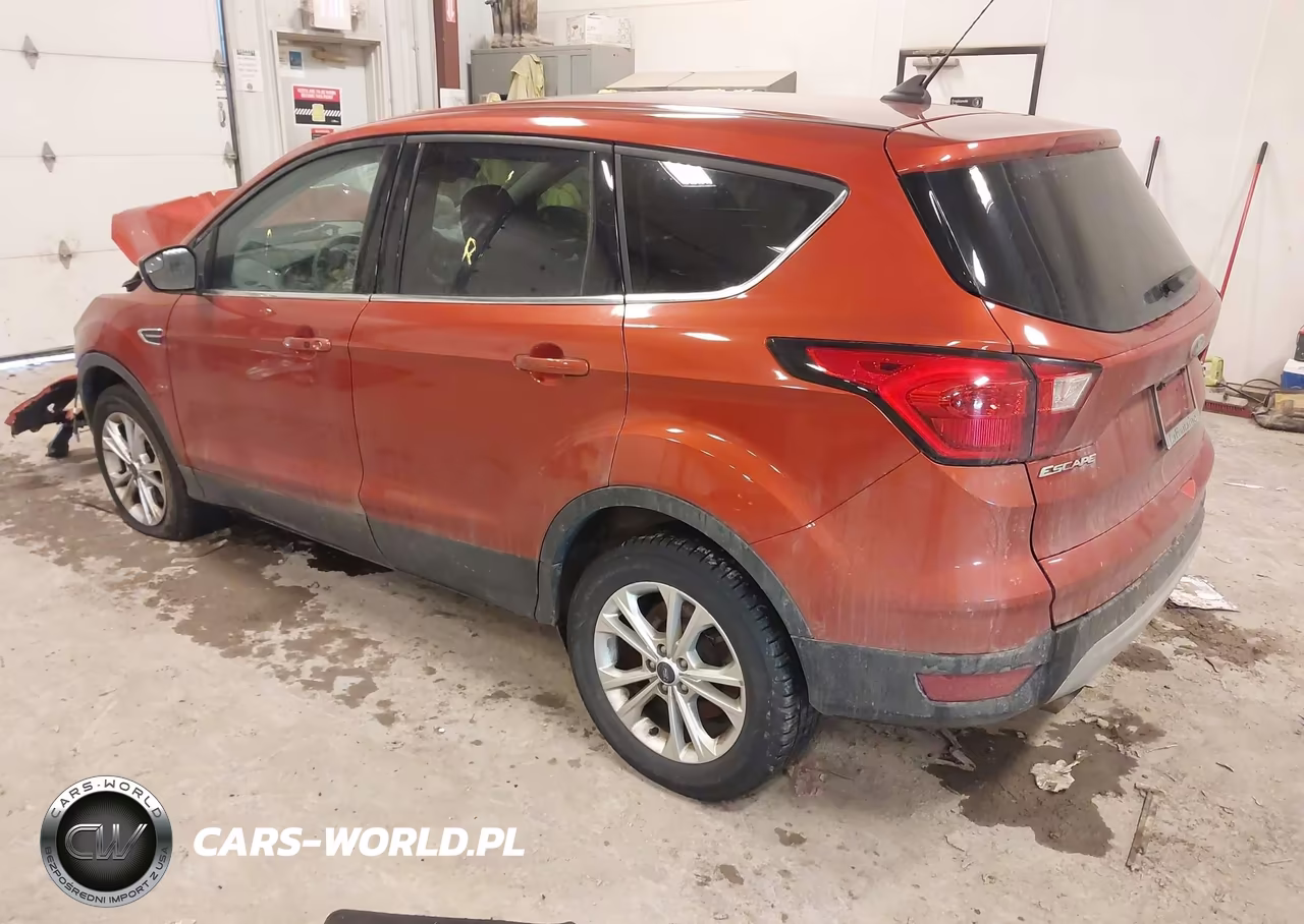 2019 Ford Escape Se VIN:1FMCU9GD8KUA53227 - 3
