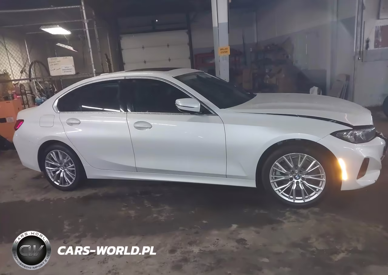 2024 BMW 330I xDrive VIN:3MW89FF05R8E07220 - 13