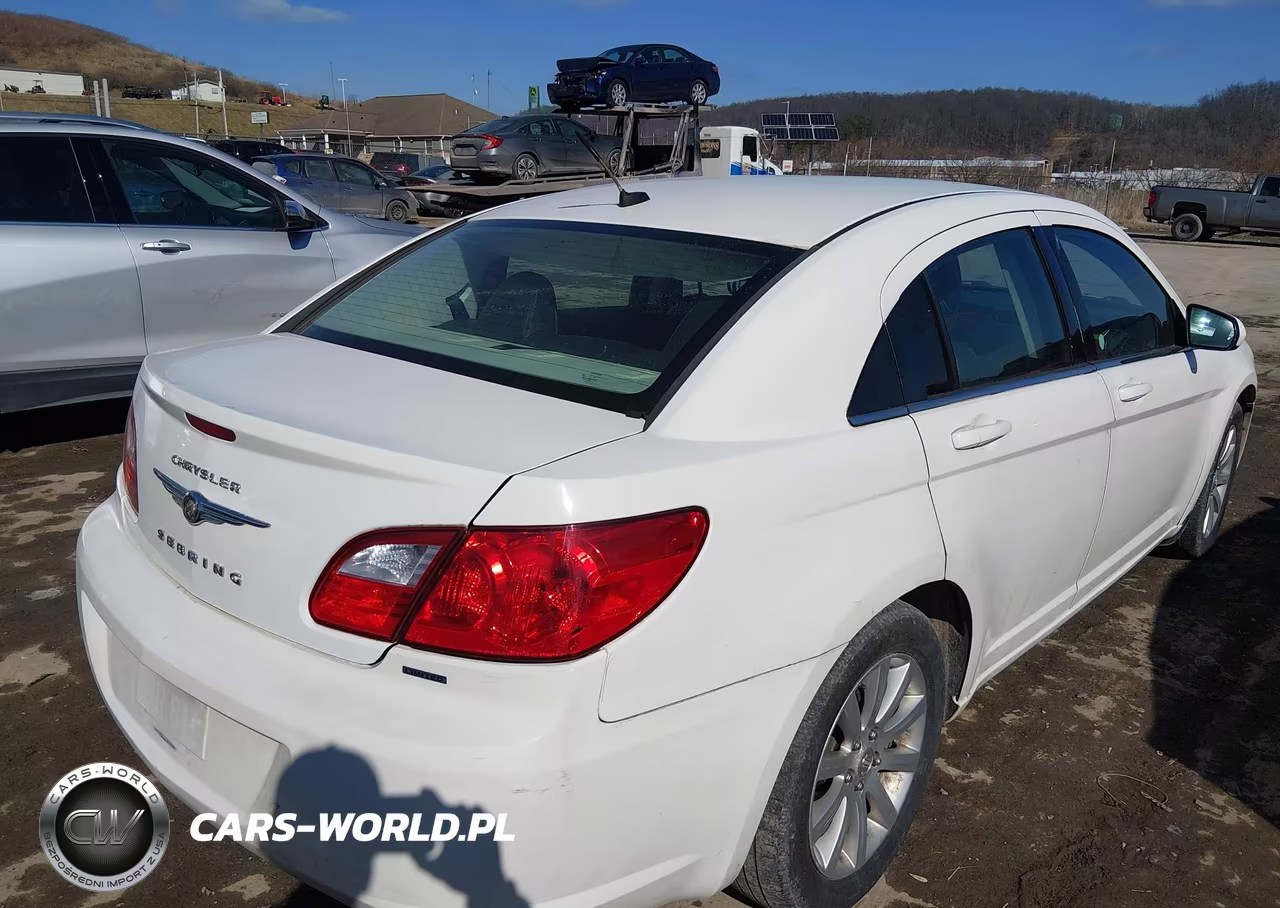 2010 Chrysler Sebring Limited VIN:1C3CC5FB6AN117066 - 4