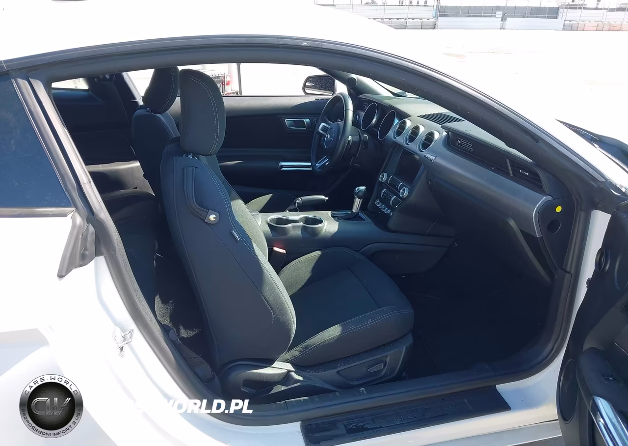 2020 Ford Mustang VIN:1FA6P8TH5L5141925 - 5