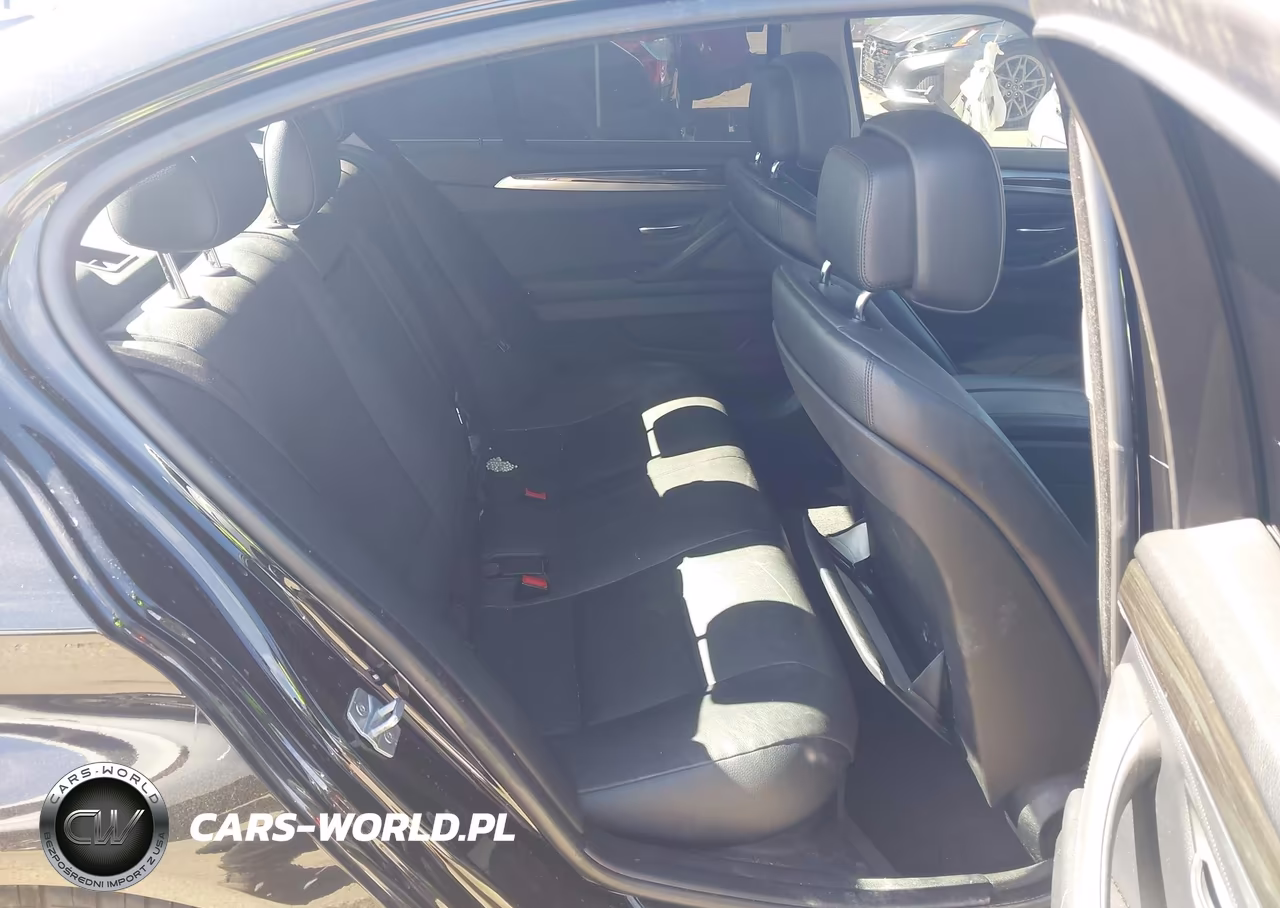 2013 BMW 528I VIN:WBAXG5C54DDY33939 - 8
