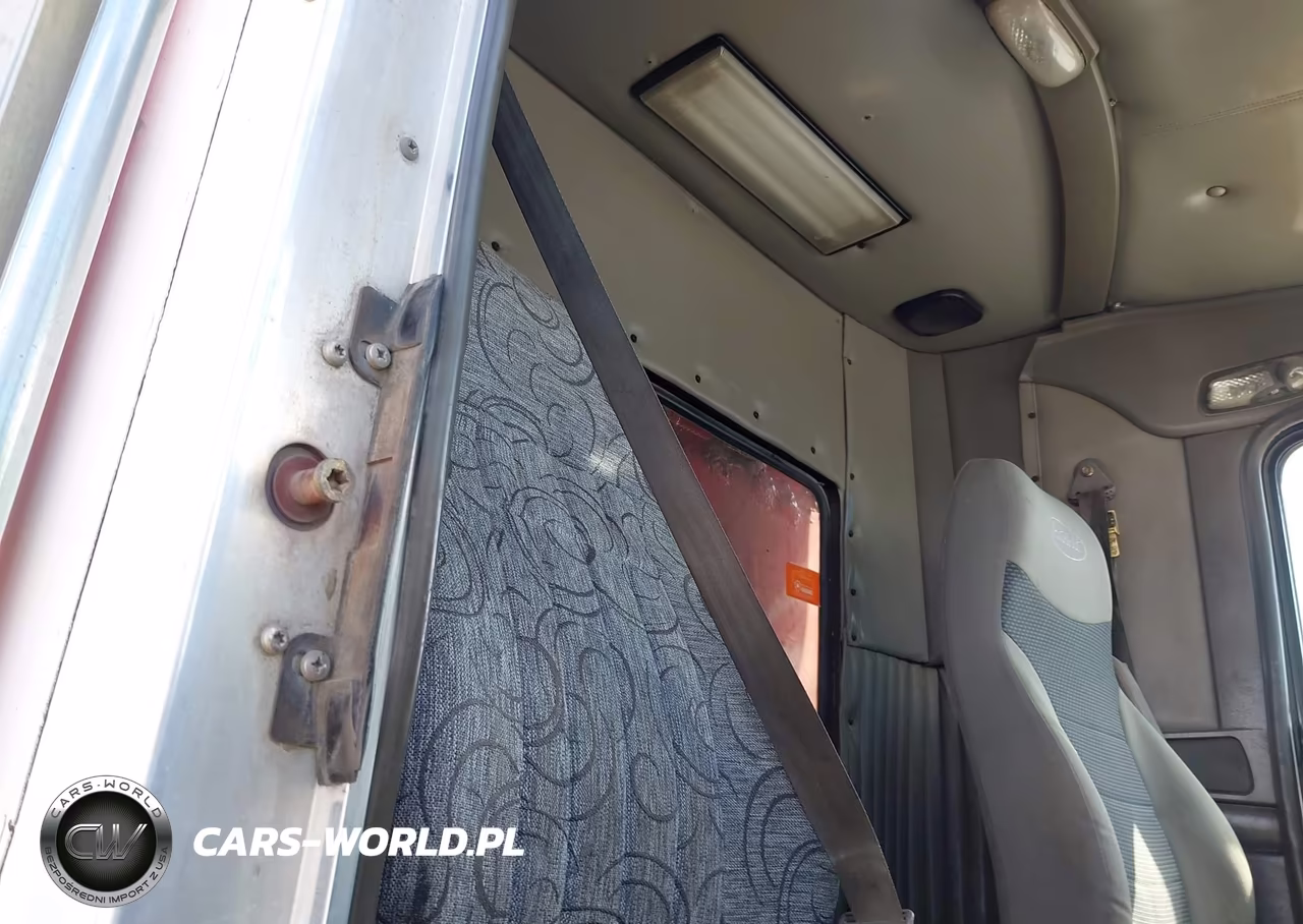 2006 Kenworth Construction T600 VIN:1XKADB9X16J110762 - 6
