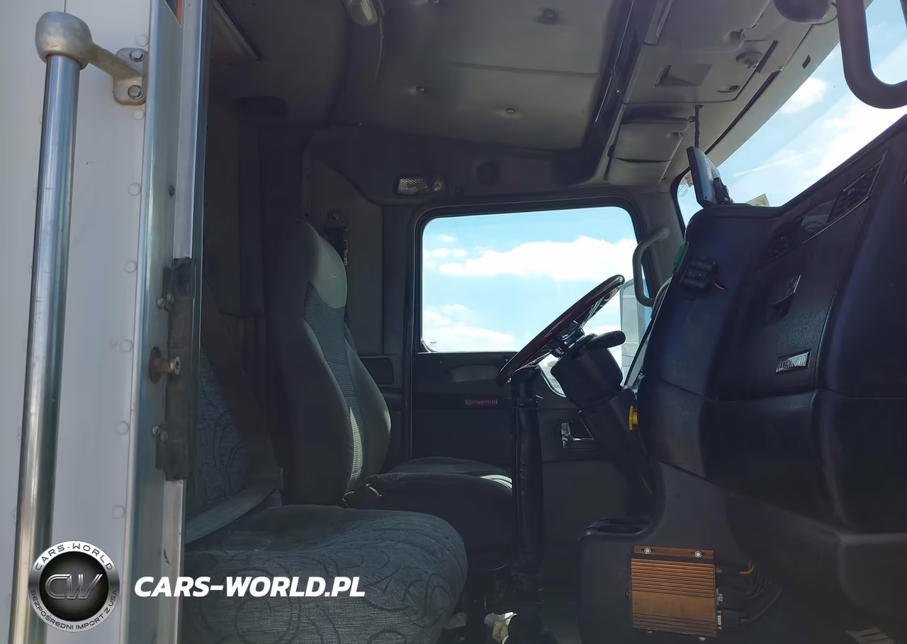 2006 Kenworth Construction T600 VIN:1XKADB9X16J110762 - 7