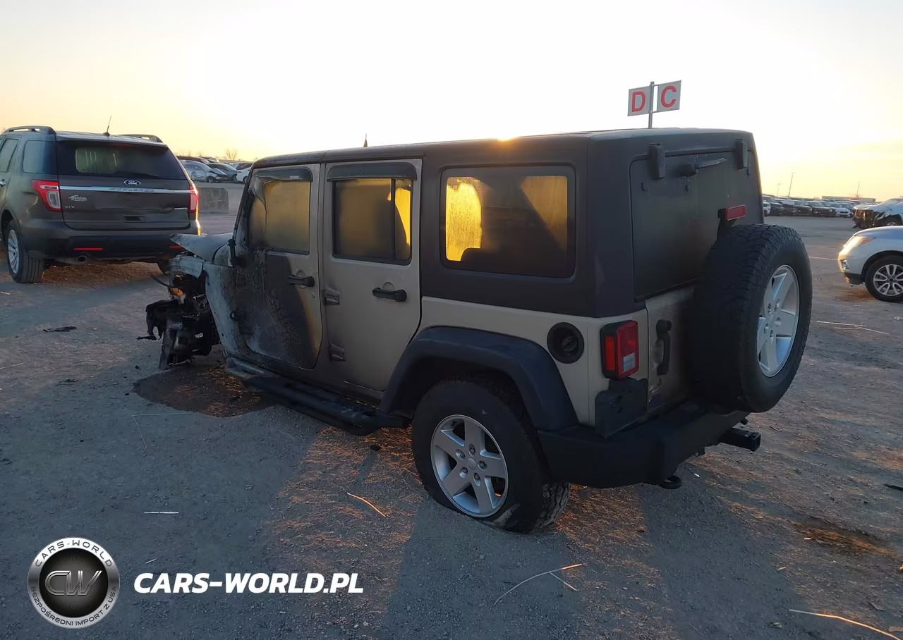 2016 Jeep Wrangler Unlimited Sport VIN:1C4BJWDG8GL316349 - 3