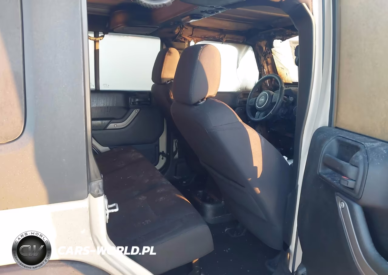 2016 Jeep Wrangler Unlimited Sport VIN:1C4BJWDG8GL316349 - 8