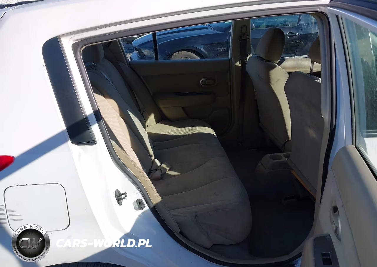 2011 Nissan Versa 1.8S VIN:3N1BC1CP6BL410244 - 19