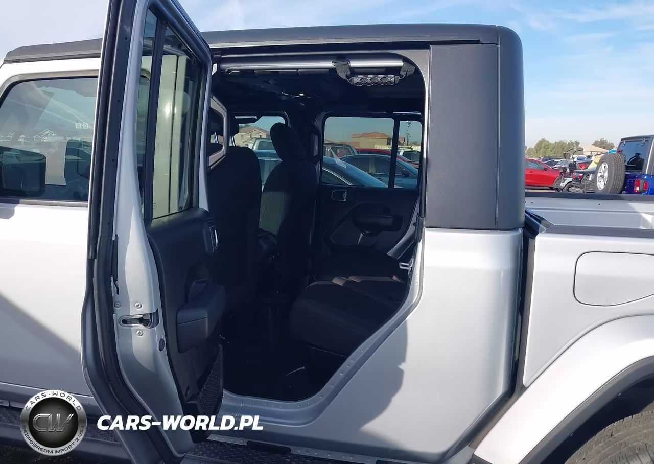 2022 Jeep Gladiator Altitude 4X4 VIN:1C6HJTAG5NL164421 - 8