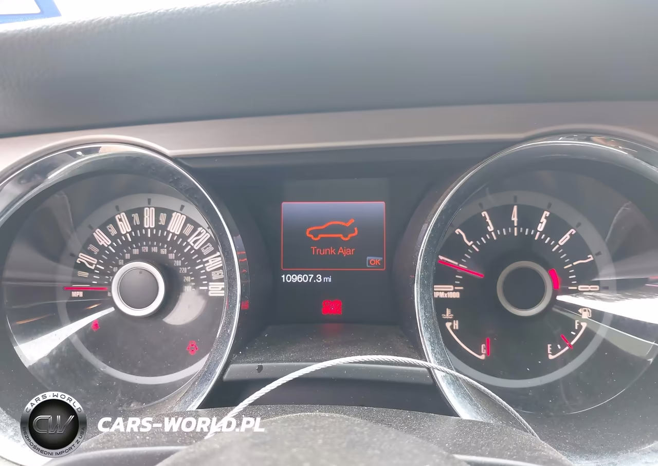 2013 Ford Mustang V6 Premium VIN:1ZVBP8AM4D5262226 - 16