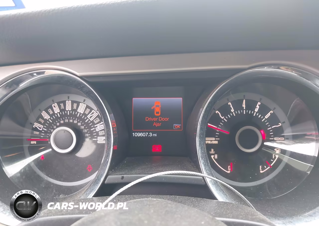2013 Ford Mustang V6 Premium VIN:1ZVBP8AM4D5262226 - 7