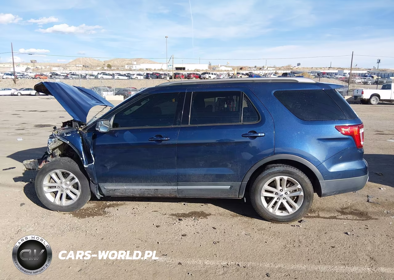 2017 Ford Explorer Xlt VIN:1FM5K7D84HGD16931 - 14