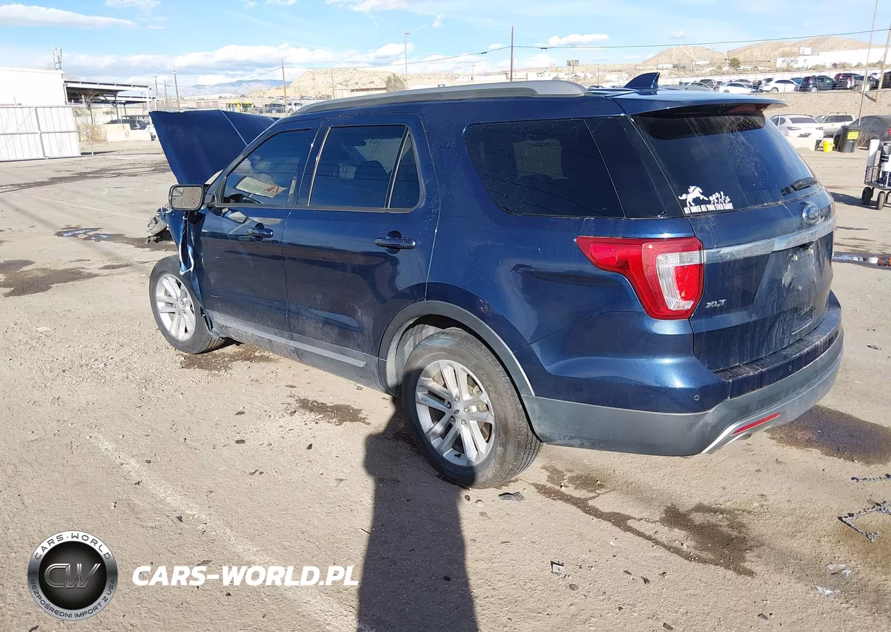 2017 Ford Explorer Xlt VIN:1FM5K7D84HGD16931 - 3