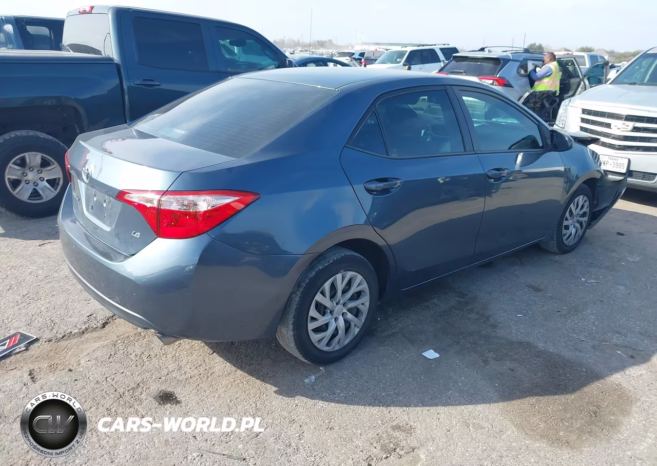 2019 Toyota Corolla Le VIN:2T1BURHE5KC163141 - 4