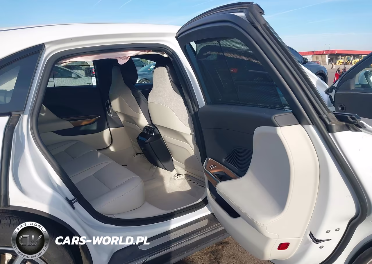2024 Lucid Air Touring VIN:50EA1TEA0RA002435 - 8