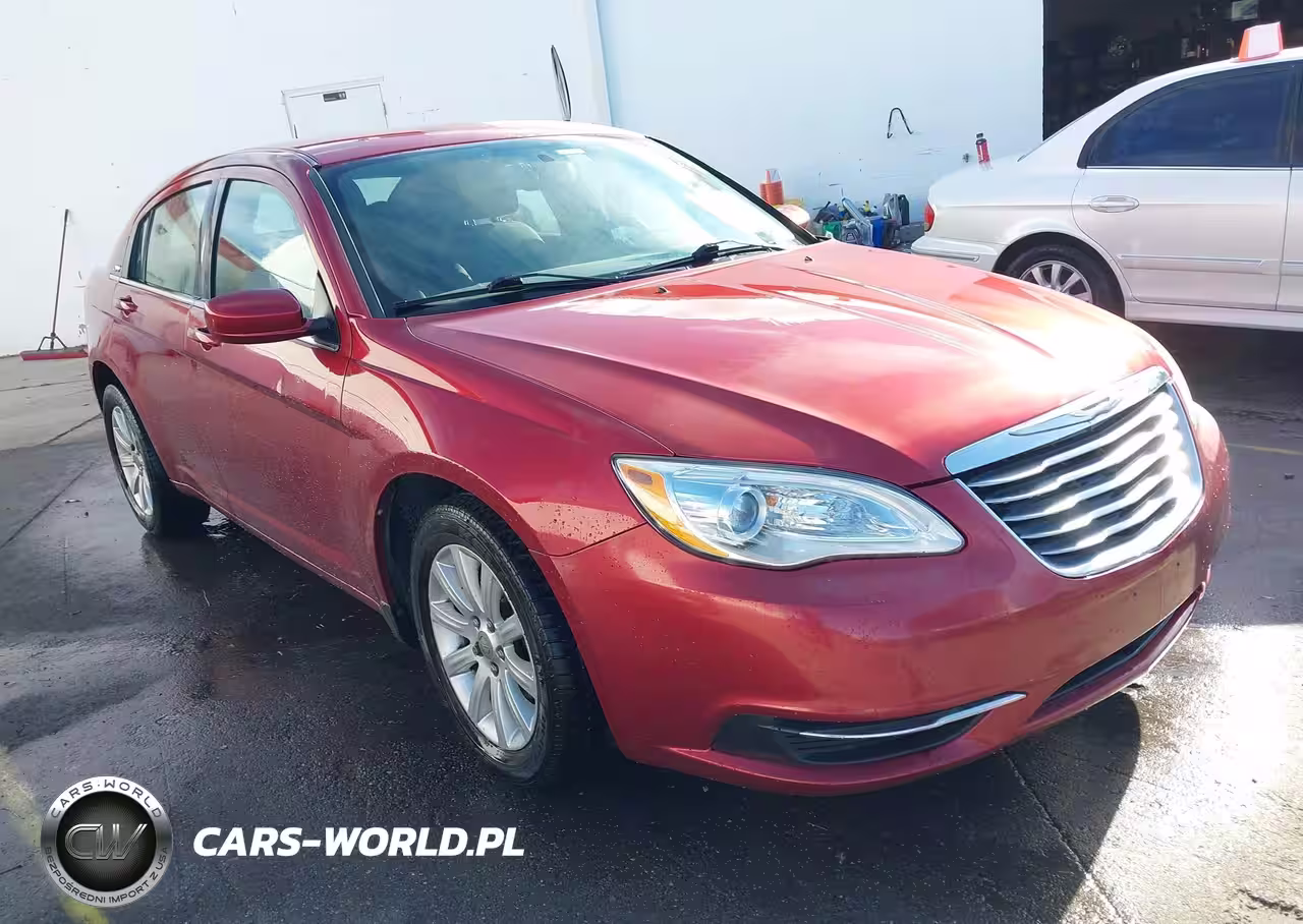 2013 Chrysler 200 Touring