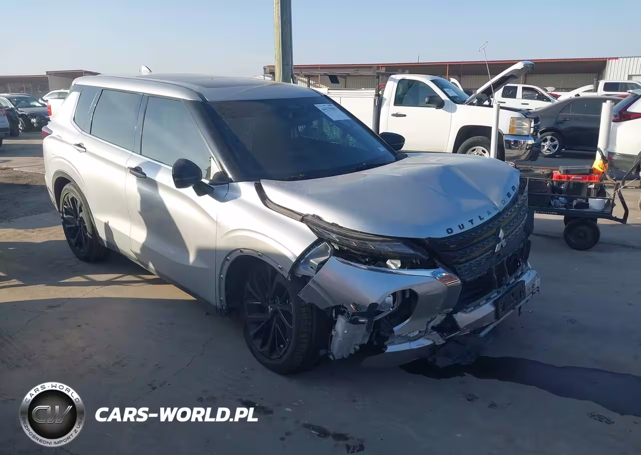 2022 Mitsubishi Outlander Black Edition 2Wd-Se 2.5 2Wd-Se Launch Edition 2Wd