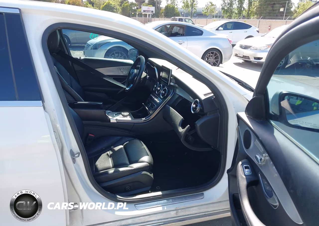 2018 Mercedes-Benz C 300 VIN:55SWF4JB1JU262028 - 5