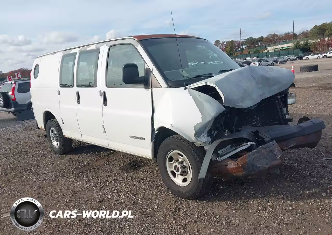 2005 GMC Savana Standard