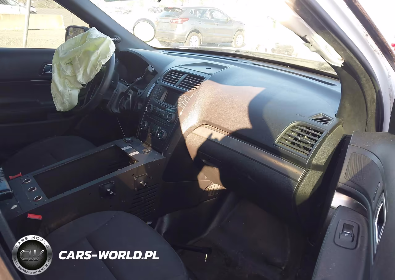 2018 Ford Police Interceptor Utility VIN:1FM5K8AR2JGC19350 - 5