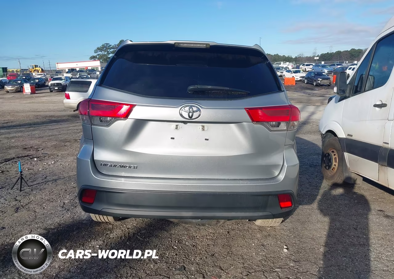 2019 Toyota Highlander Le VIN:5TDZARFH7KS058001 - 16