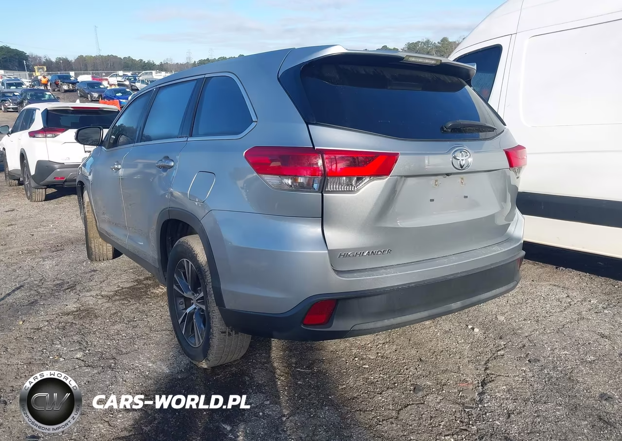 2019 Toyota Highlander Le VIN:5TDZARFH7KS058001 - 3