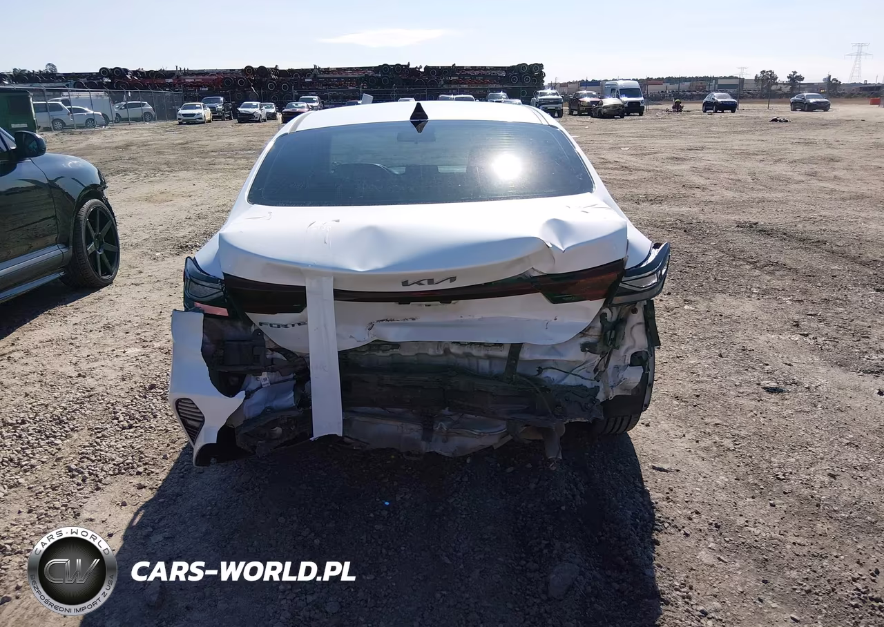 2023 Kia Forte Lxs VIN:3KPF24AD5PE511315 - 17
