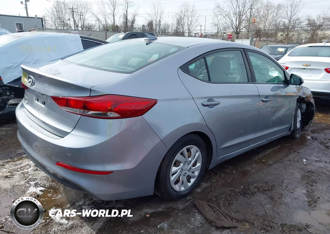 2017 Hyundai Elantra Se VIN:5NPD74LFXHH104353 - 4