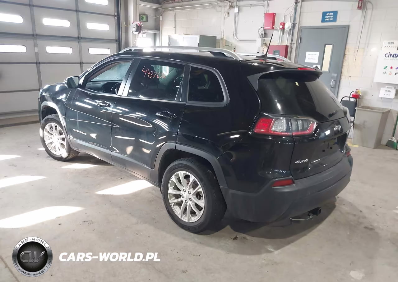2021 Jeep Cherokee Latitude 4X4 VIN:1C4PJMCBXMD139714 - 3