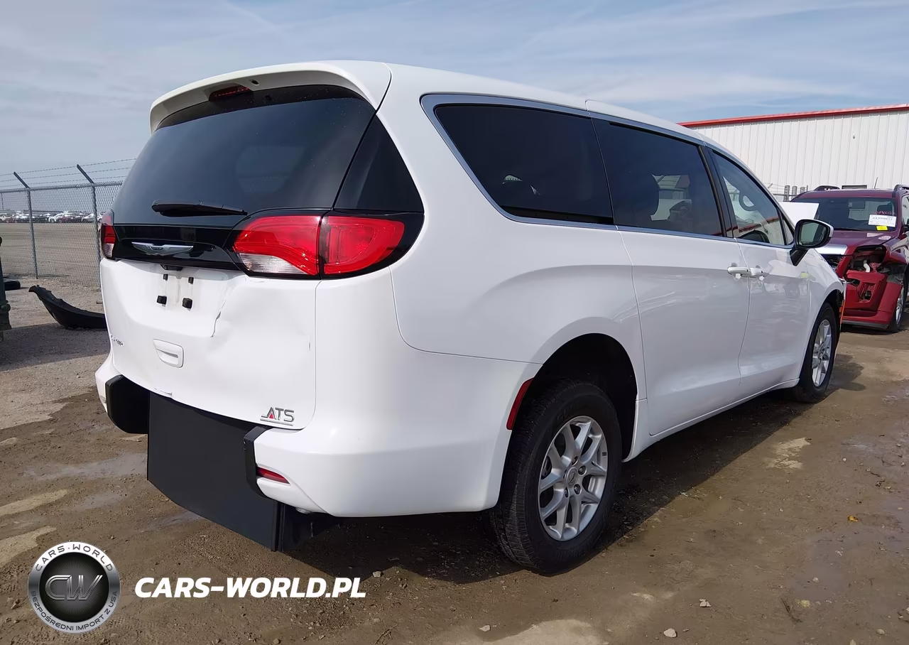 2022 Chrysler Voyager Lx VIN:2C4RC1CG6NR208555 - 4